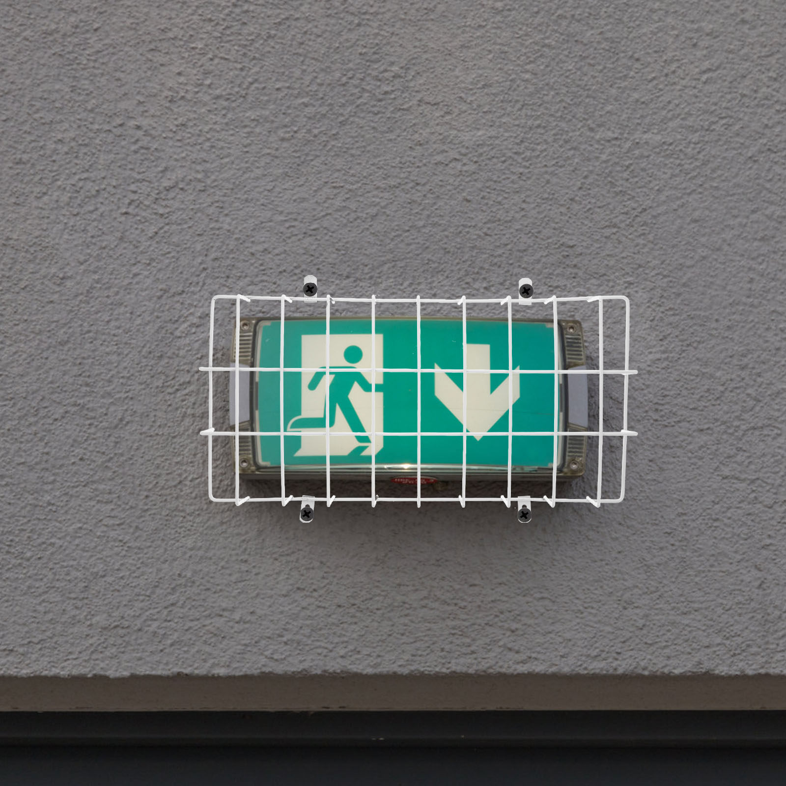 Protection métallique pour câb - Emergency Exit Sign avis et prix